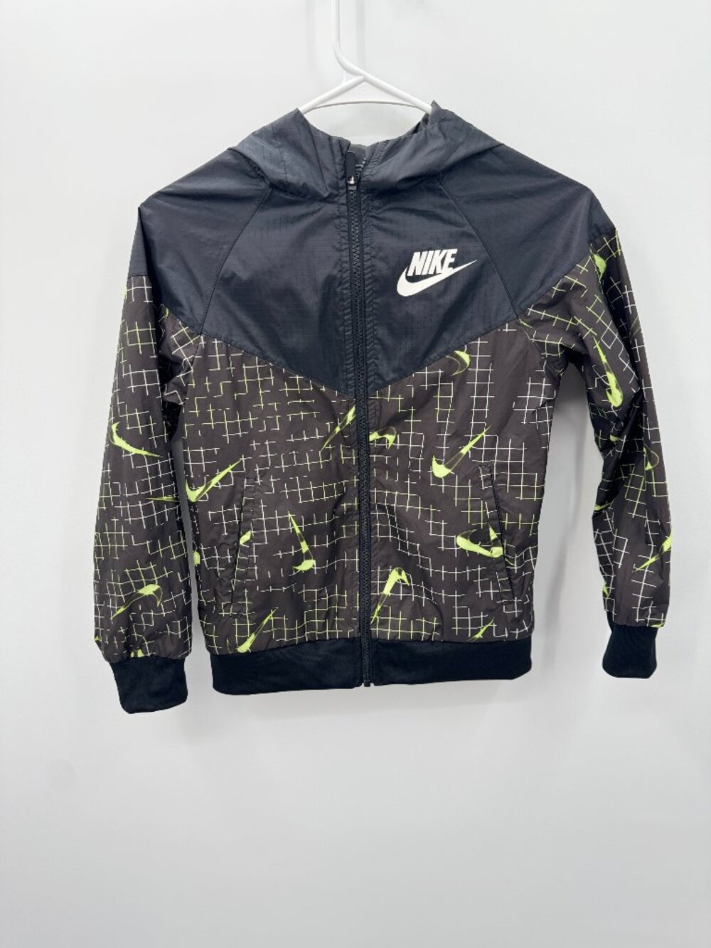 Nike Windrunner Windbreaker Jacket Boys Small Black Volt Grid Hooded Full Zip